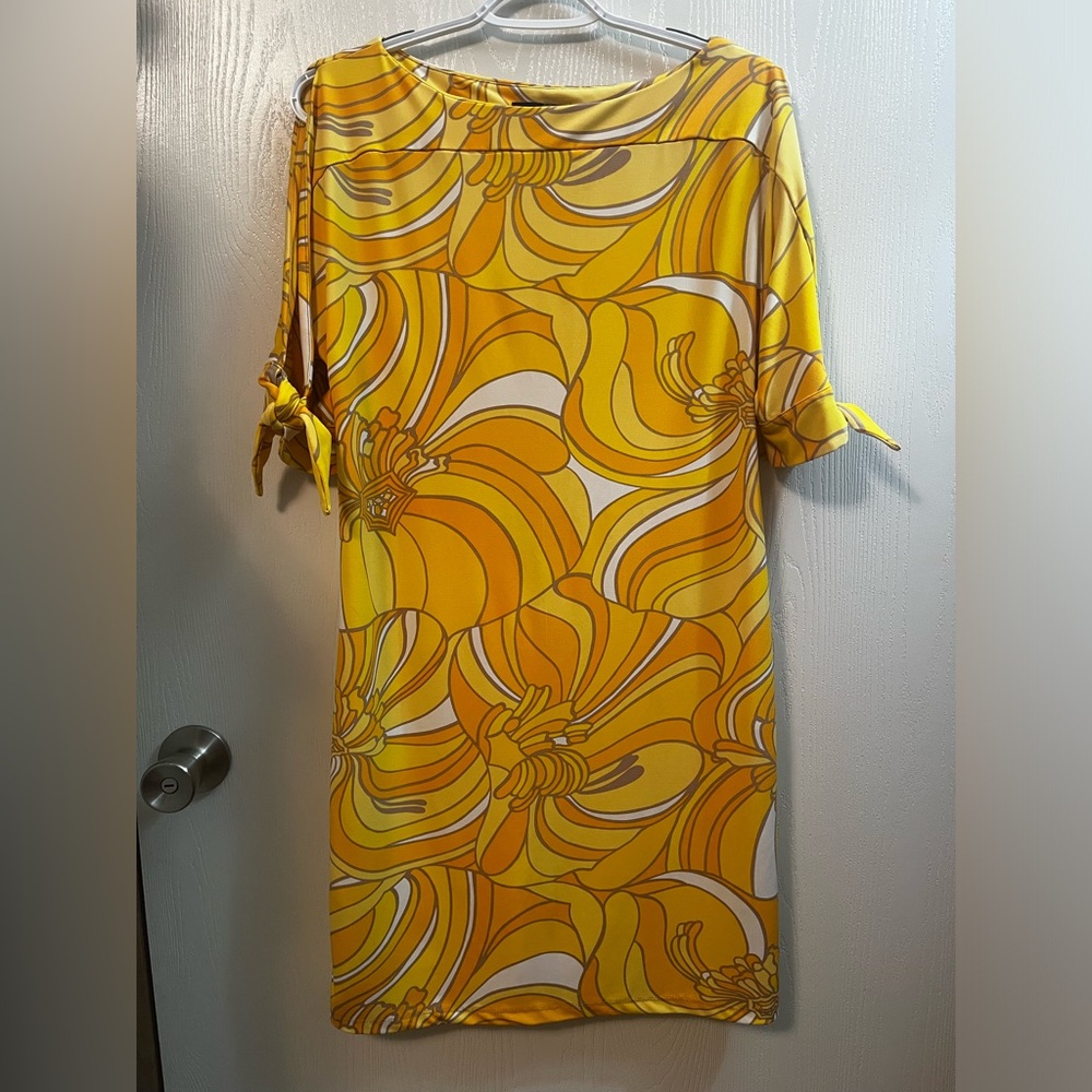 Trina by Trina Turk Vinet Sea Anemone Yellow Split Sleeve Jersey Dress Small